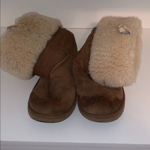 Kids size 5 ugg boots